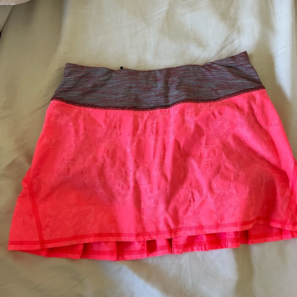 Neon pink lululemon tennis skirt